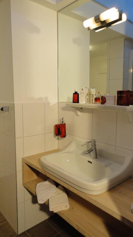 Landhaus Schoesser-Brandler Mayrhofen Phòng bức ảnh